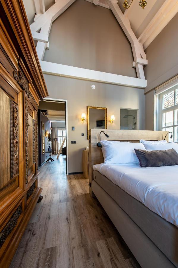 Mondragon Hotel 4*